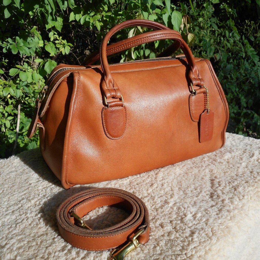 SOLD*** Vintage Coach Broadway Speedy Satchel 9891 GUC in British Tan